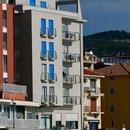 Maremola